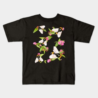 Honeybees at work - bumble bees  extracting nectar and pollen from pretty pink flowers save the bees Flora and fauna foliage Kids T-Shirt